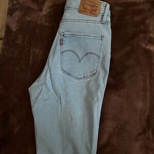 Levi's 721 Women High Rise Skinny Jeans